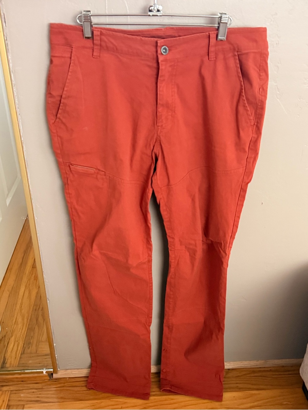 Mountain Hardwear Men's Cargo Pants in Rust Orange #465